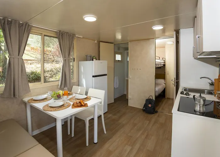 Hu Firenze Certosa In Town אתר קמפינג 3*